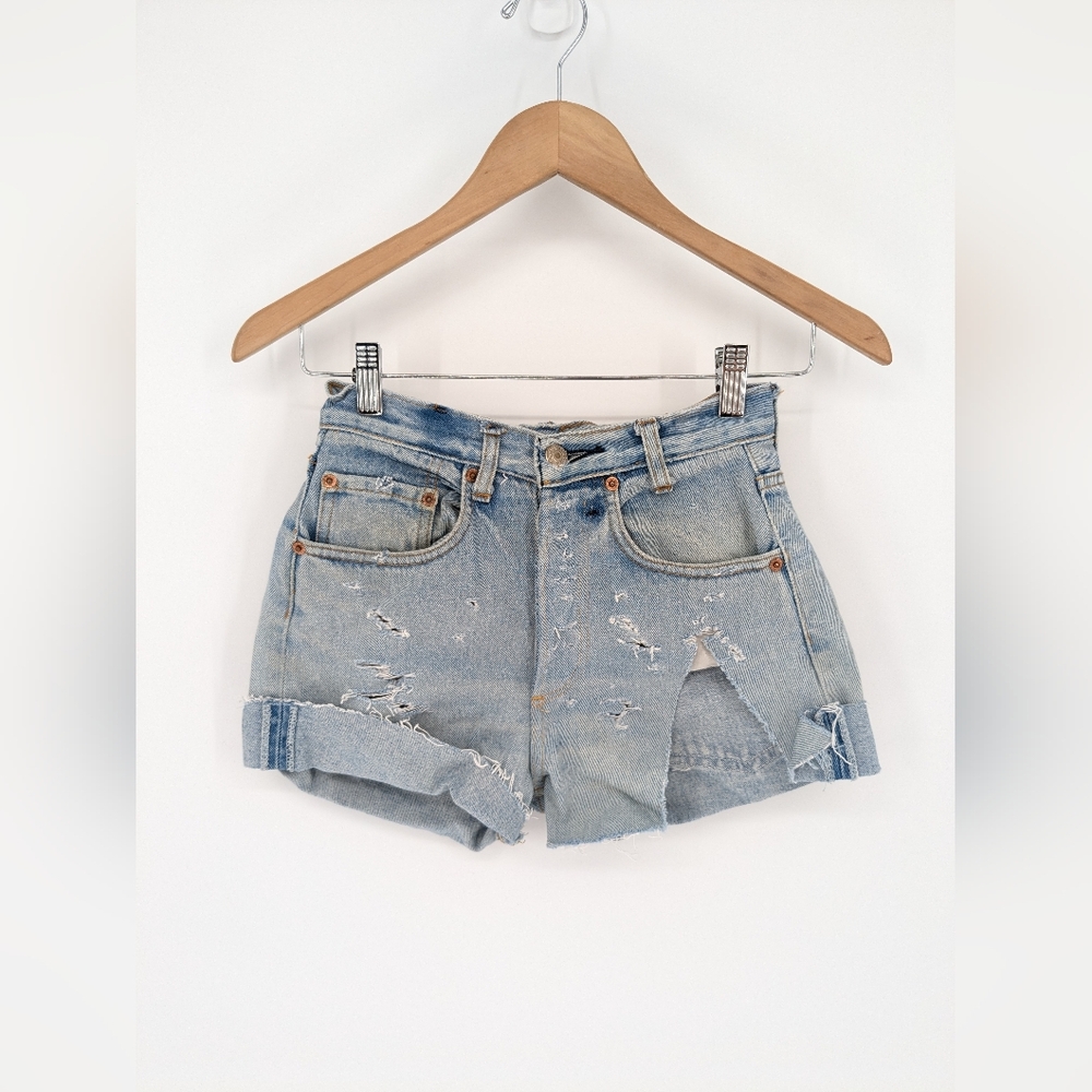 Samaria Leah Upcycled Levis Denim Shorts Size 24 Button Fly Light Wash Hip Hop